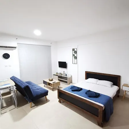 Must - Finikoudes Lägenhet