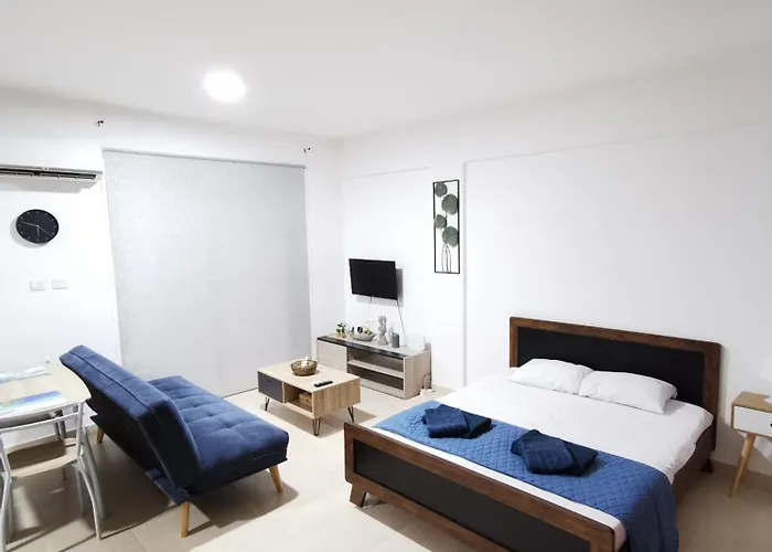 Must - Finikoudes Apartment