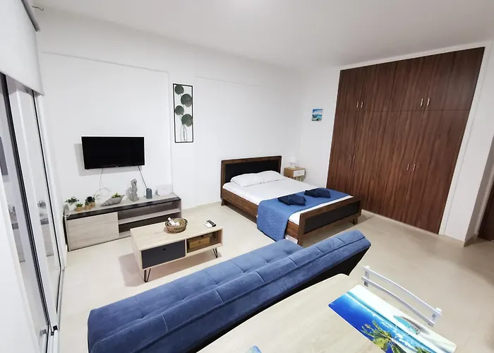 Apartment Must - Finikoudes Larnaca