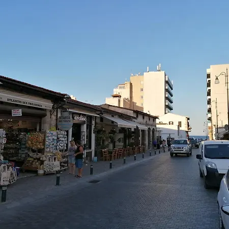 Must - Finikoudes Daire